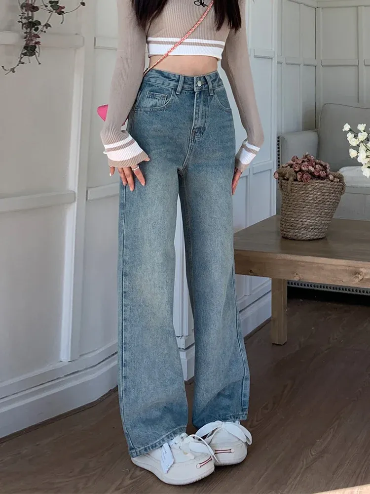 デニム・ジーパン WIDE-LEG DENIM JEANS DHgate.com:Denim Chic: Blue High-Waisted Wide-Leg Jeans for