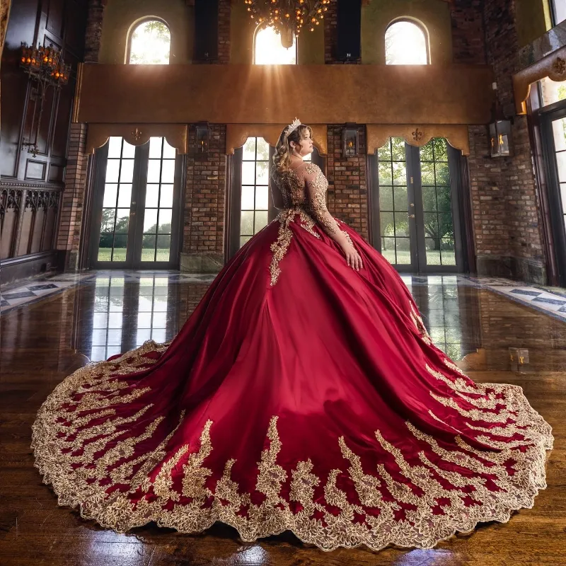 Wine Red Quinceanera Dresses Off Shoulder Appliques Lace Crystal Sweet 16 Dress Occasion Prom Party Vestidos 15 De Anos