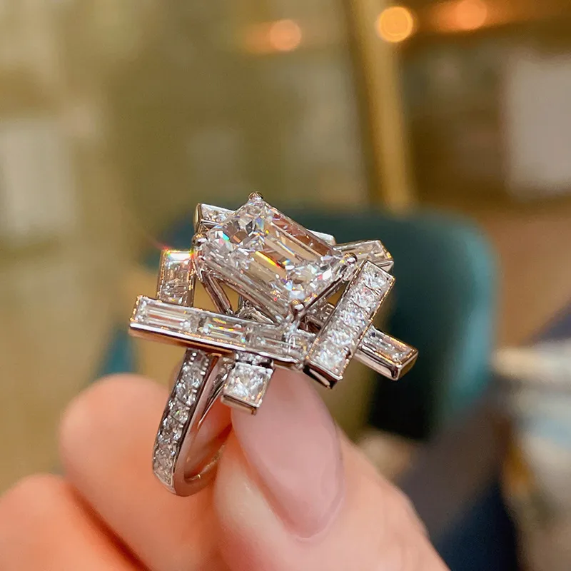 Choucong Vintage Princess Cut Baguette Wedding Ring Elegant Sparkling 925 Sterling Silver Jewelry With White Topaz CZ Diamond Geometry For Womens Party And Cross Band Gift From Jackchina2014 8.85 DHga...