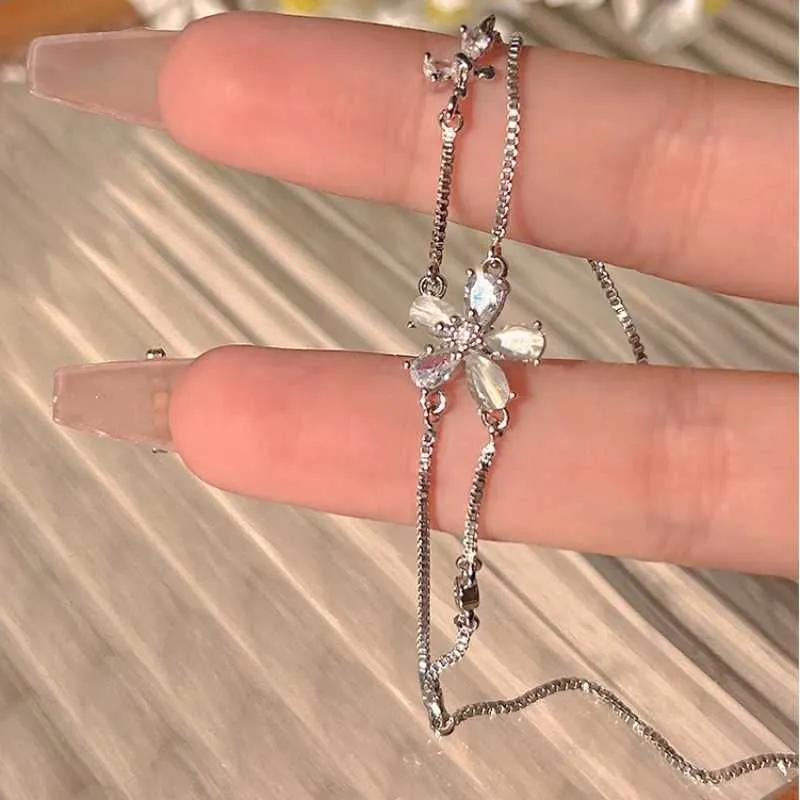 Bracciale a fiore in cristallo e zirconia per donna bracciale doppio_voghion.com
