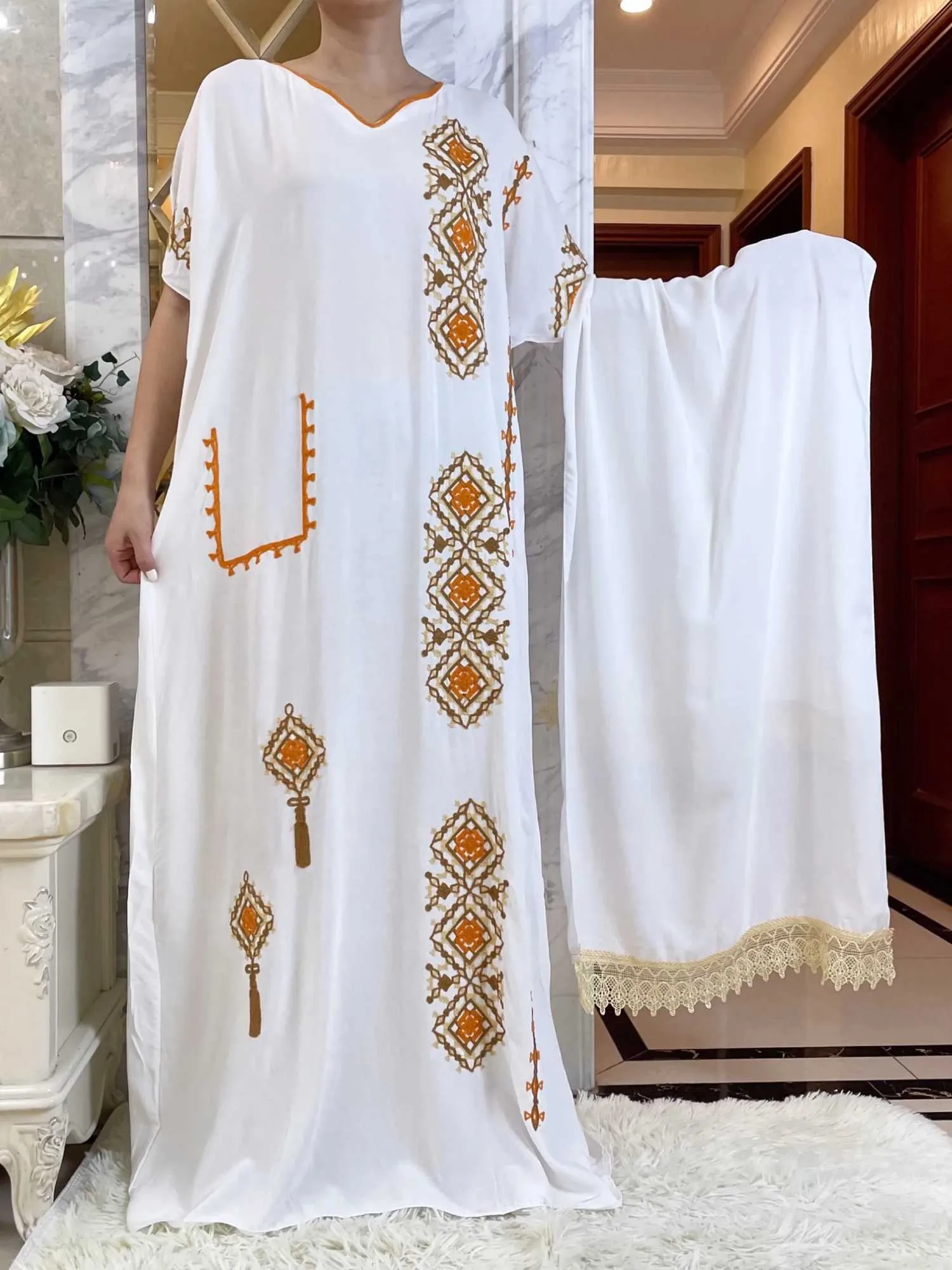 Ethnic Clothing Summer African Lady Cotton Embroidered Loose Floral Boubou Maxi Dress with Lace Scarf from Dhgate Ethnic Clothing - price 11.57 Ethnic Clothing Summer African Lady Cotton Embroidered Loose Floral Boubou Maxi Dress with Lace Scarf from Dhgate Ethnic Clothing - price 11.57