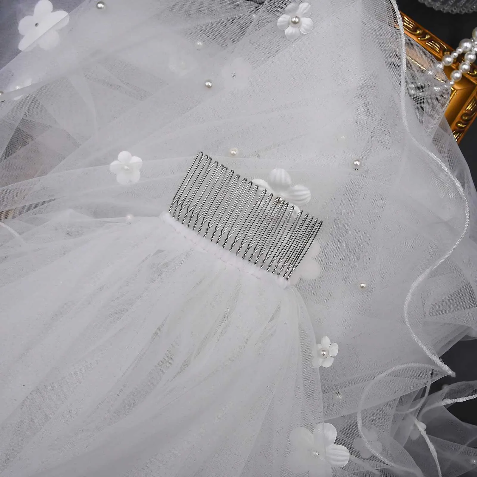 Bijoux pour cheveux V217 2 niveaux de voile de perles couvrant le visage fleurs 3D voiles de mariée en tulle souple avec peigne longs accessoires de mariage_voghion.com