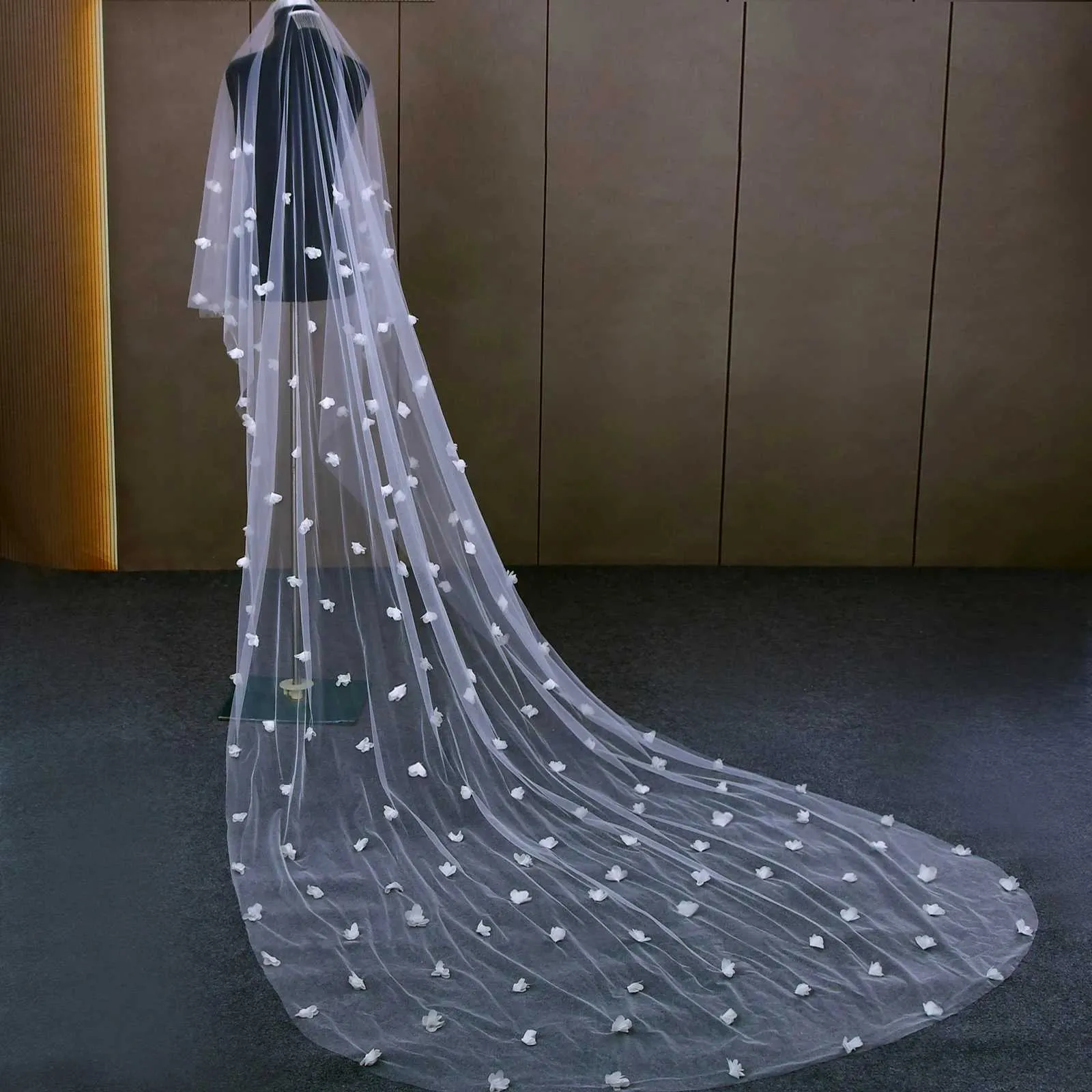 Voile de mariée avec fleurs 3d long voile cathédrale pour mariage_voghion.com