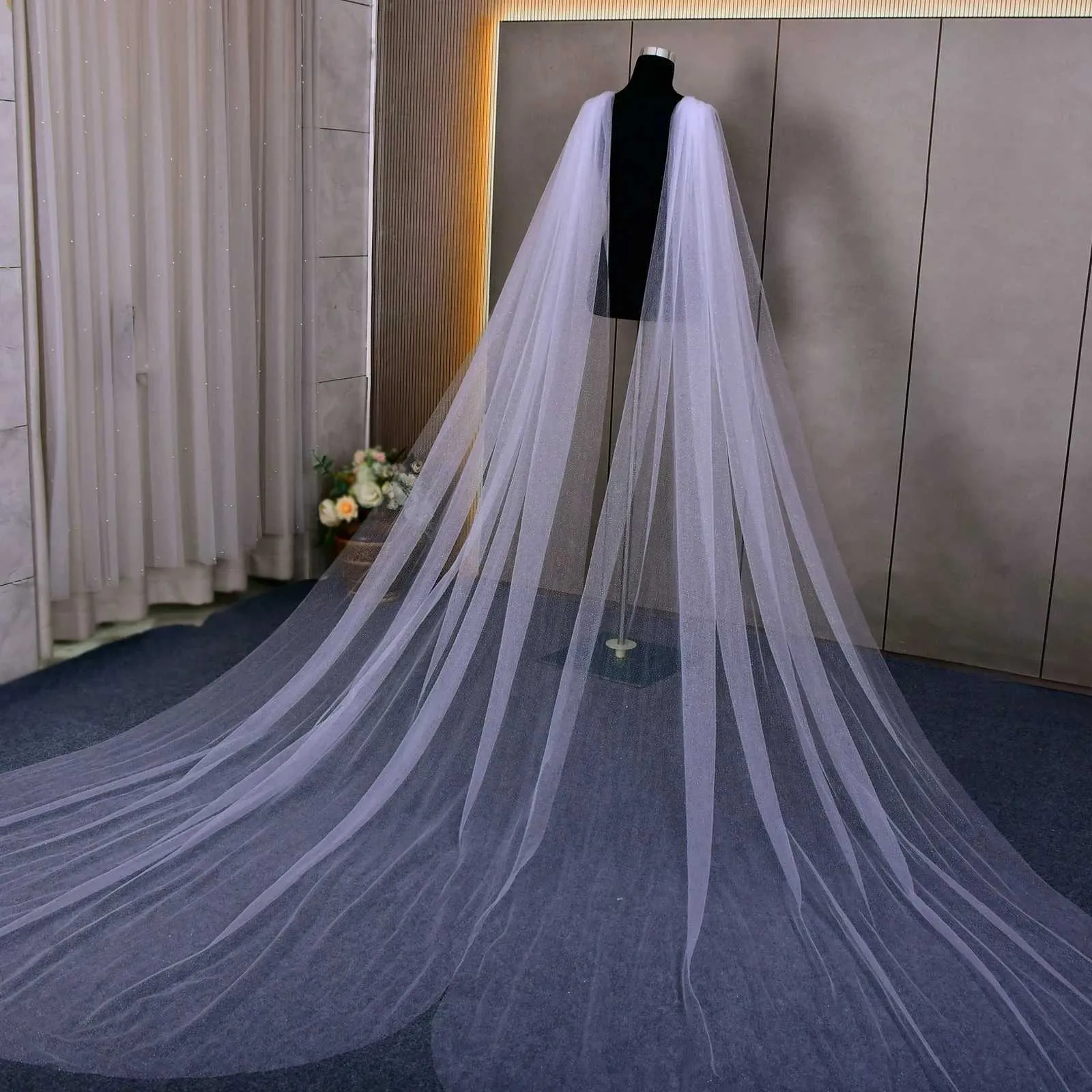 Robe de mariée avec cape pour mariage, châle de mariage_voghion.com