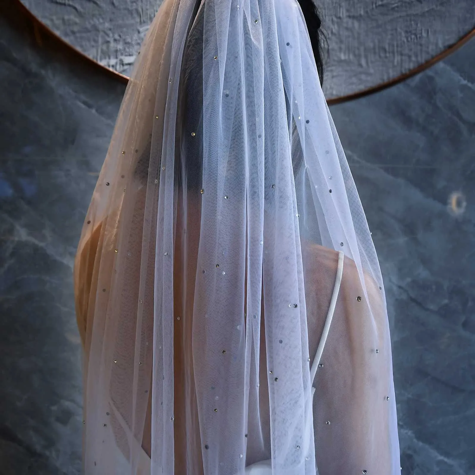 Gioielli per capelli M34 Velo corto Veli da sposa con strass Scintillanti 1 livello Cristalli Accessori da sposa in rilievo Sposa di diamanti_voghion.com