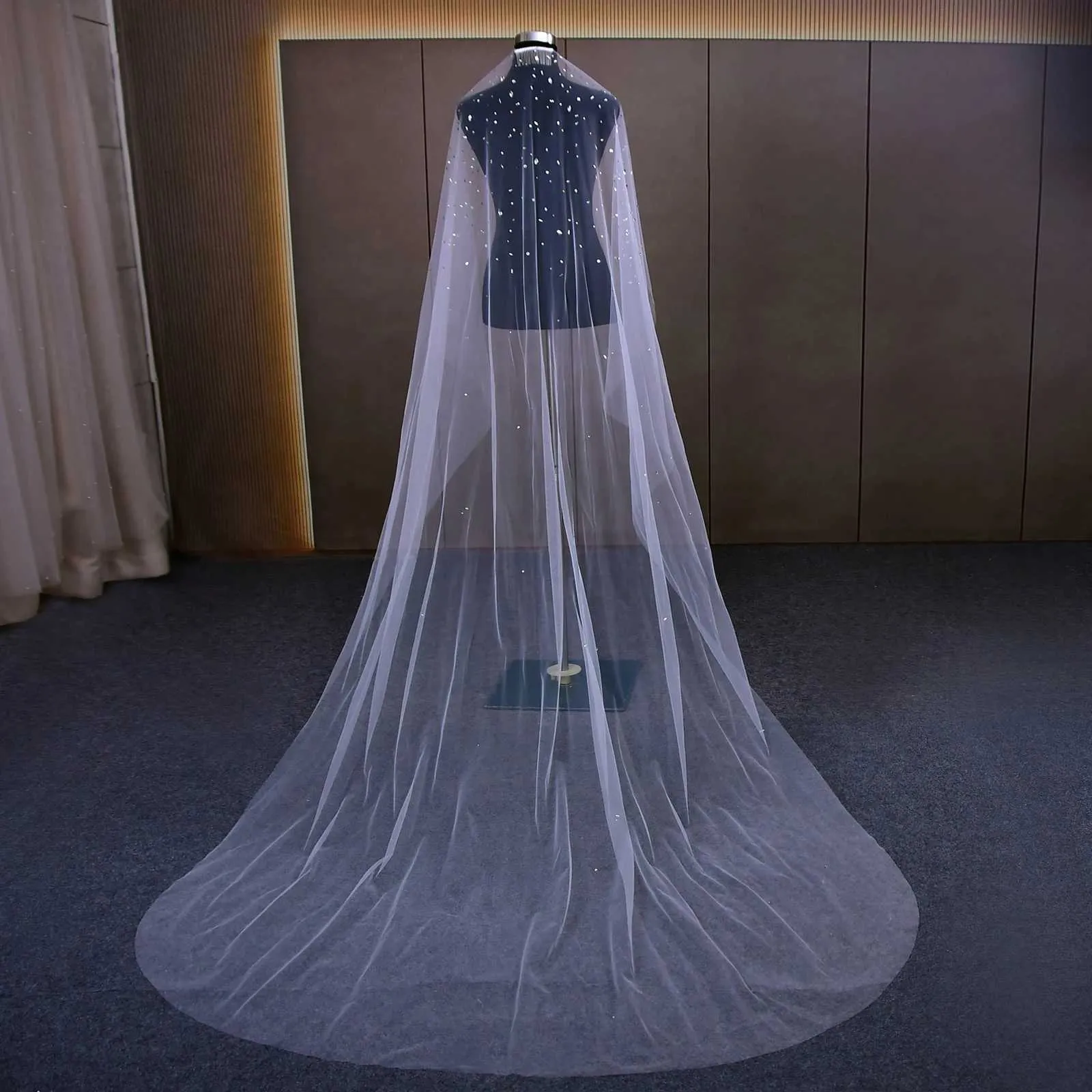 Gioielli per capelli V178 Veli da sposa con perline e cristalli, 1 strato, in tulle morbido con pettine, accessori da sposa per la sposa_voghion.com
