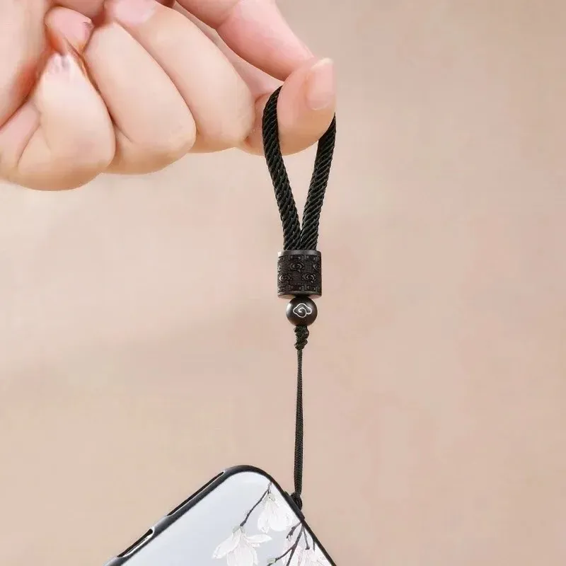 Leather Short Grip Lanyard For Mobile Phones Usb Keychain Keychains ID Badges DIY Hang Rope Strap From Yishian03 1.43 DHgate.Com