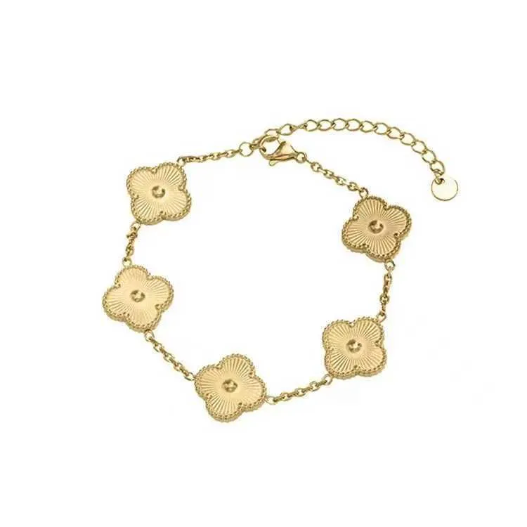 High quality charm bracelet gift Fashionable and High Quality Luxury Flower Clover 18k Gold with Original logo with box vancley