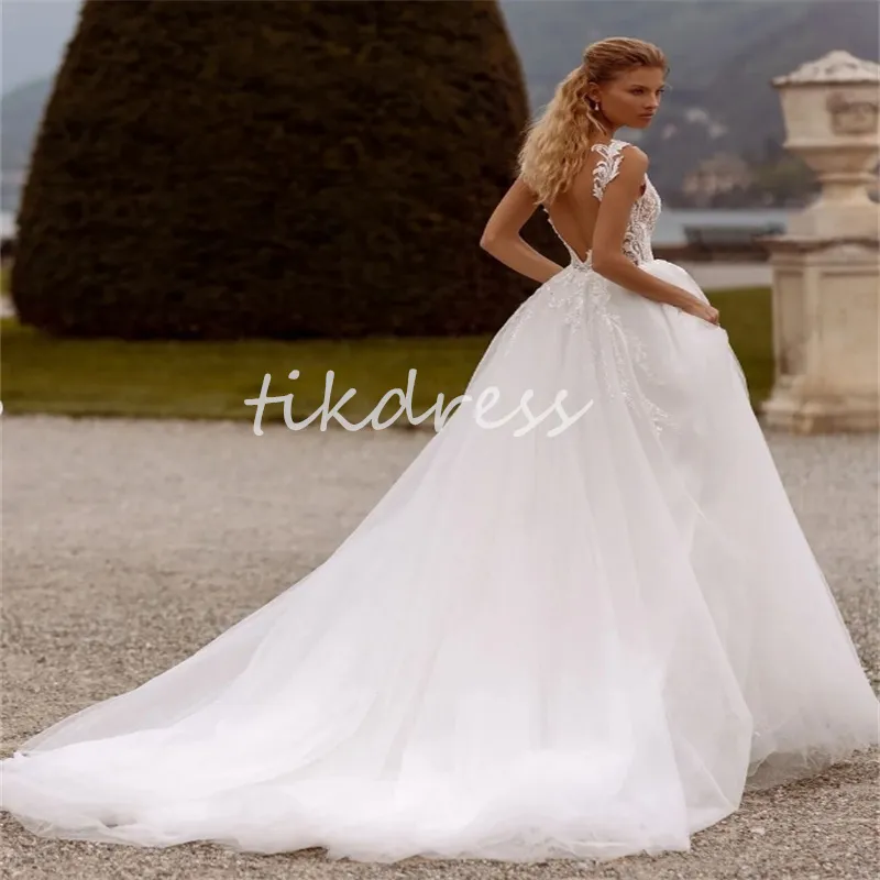 DHgate.com:Boho Wedding Dress: Tulle Lace A-Line Bride Gown