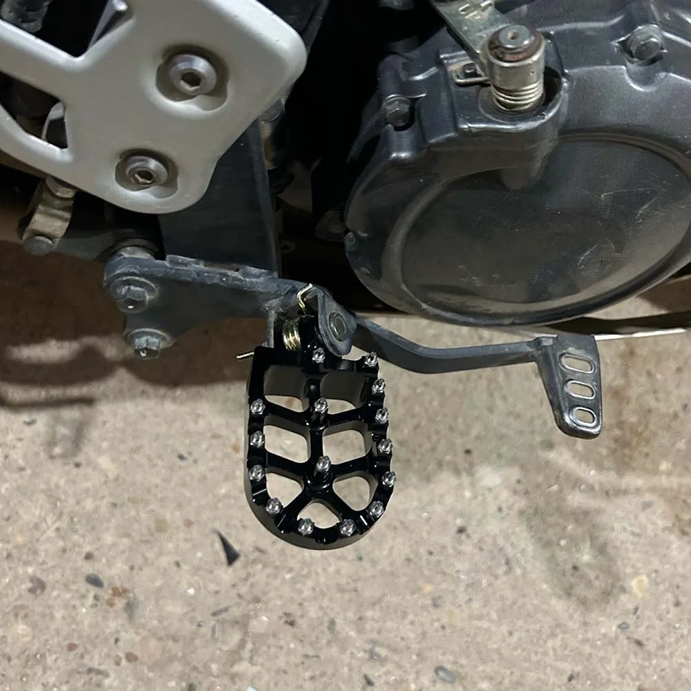 DHgate.com:Upgraded Non-SlipFoot Pegs for Yamaha Tenere XT