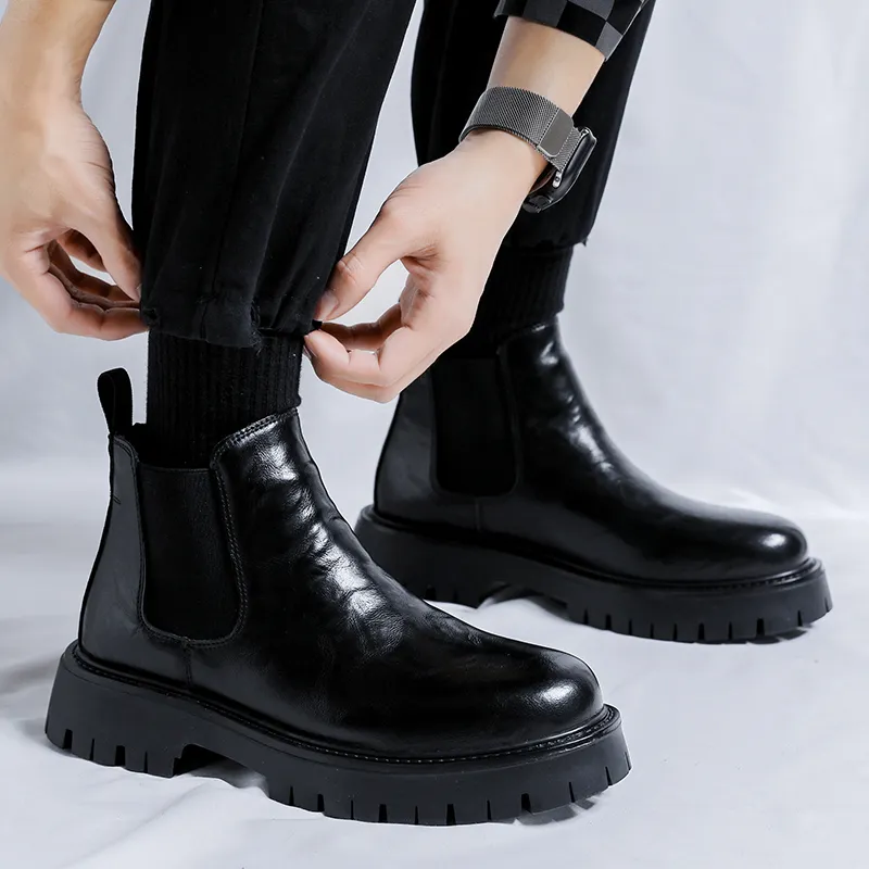 Short black chelsea boots deals