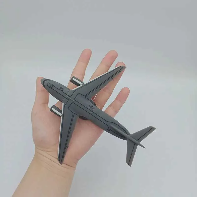 EMBRAER KC-390 1:100スケールモデル Embraer KC-390 Static Micro Die-Cast ABS Model: Educational
