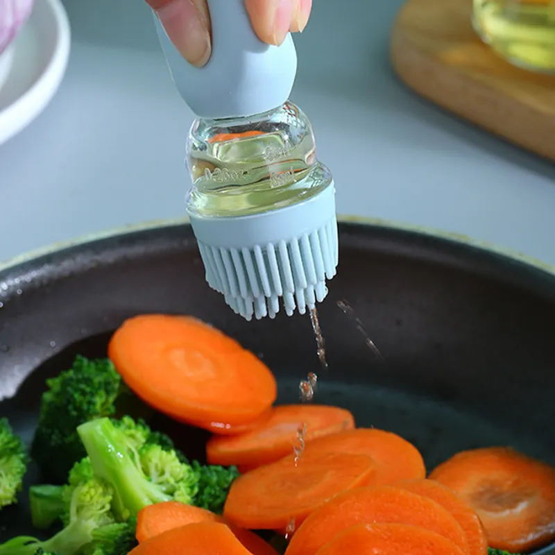 Oil Dispenser Bottle With Silicone Brush,180ml Portable Oil Bottle With Oil Brush Separation Compartment,2 In 1 Oil Dispenser Bottle Kitchen Glass Container,for Kitchen Cooking Frying Baking BBQ