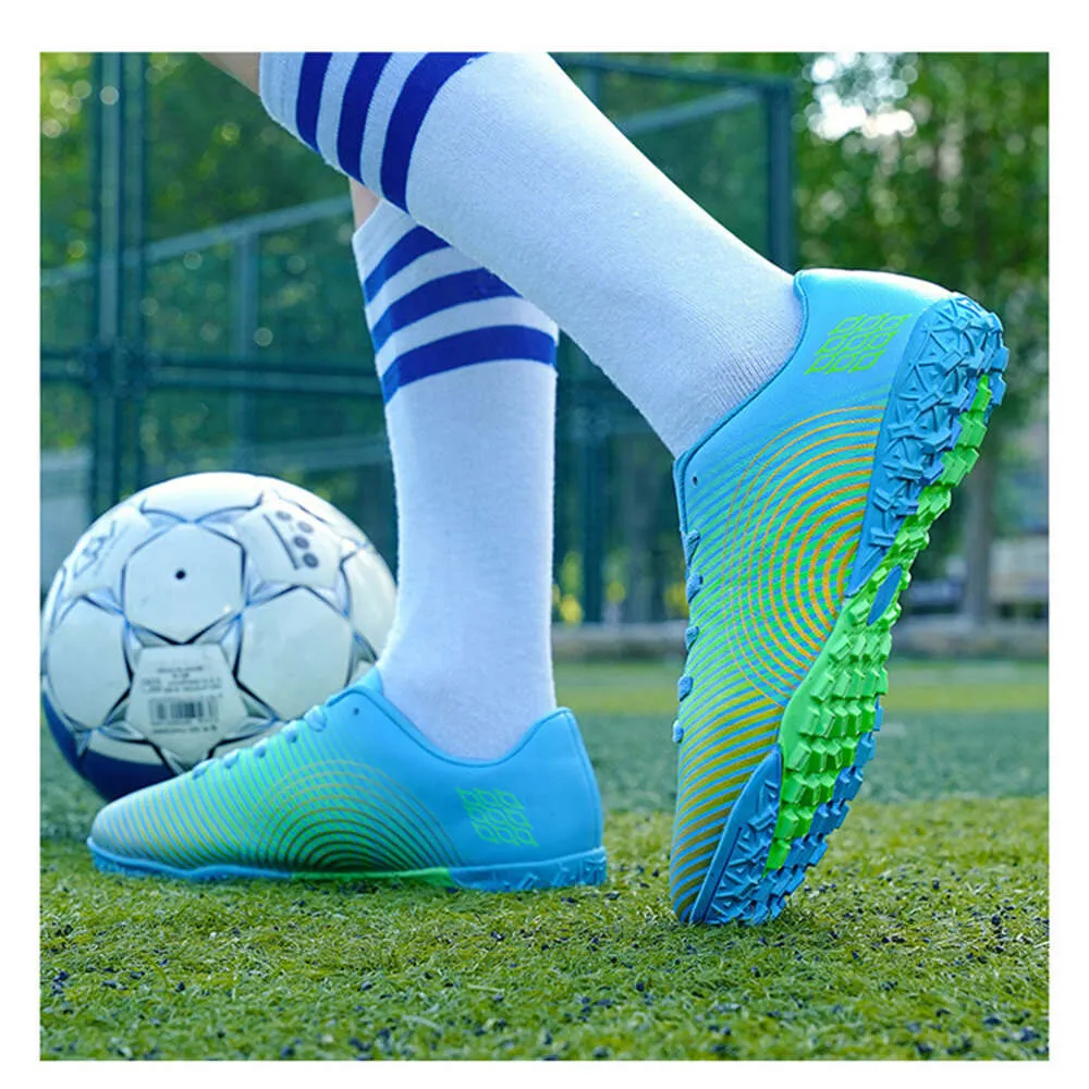 Stivali Da Calcio In Erba Bassa Scarpe Da Calcio Le Donne Uomini Professionisti Di Allenamento TF Da 19 32 DHgate