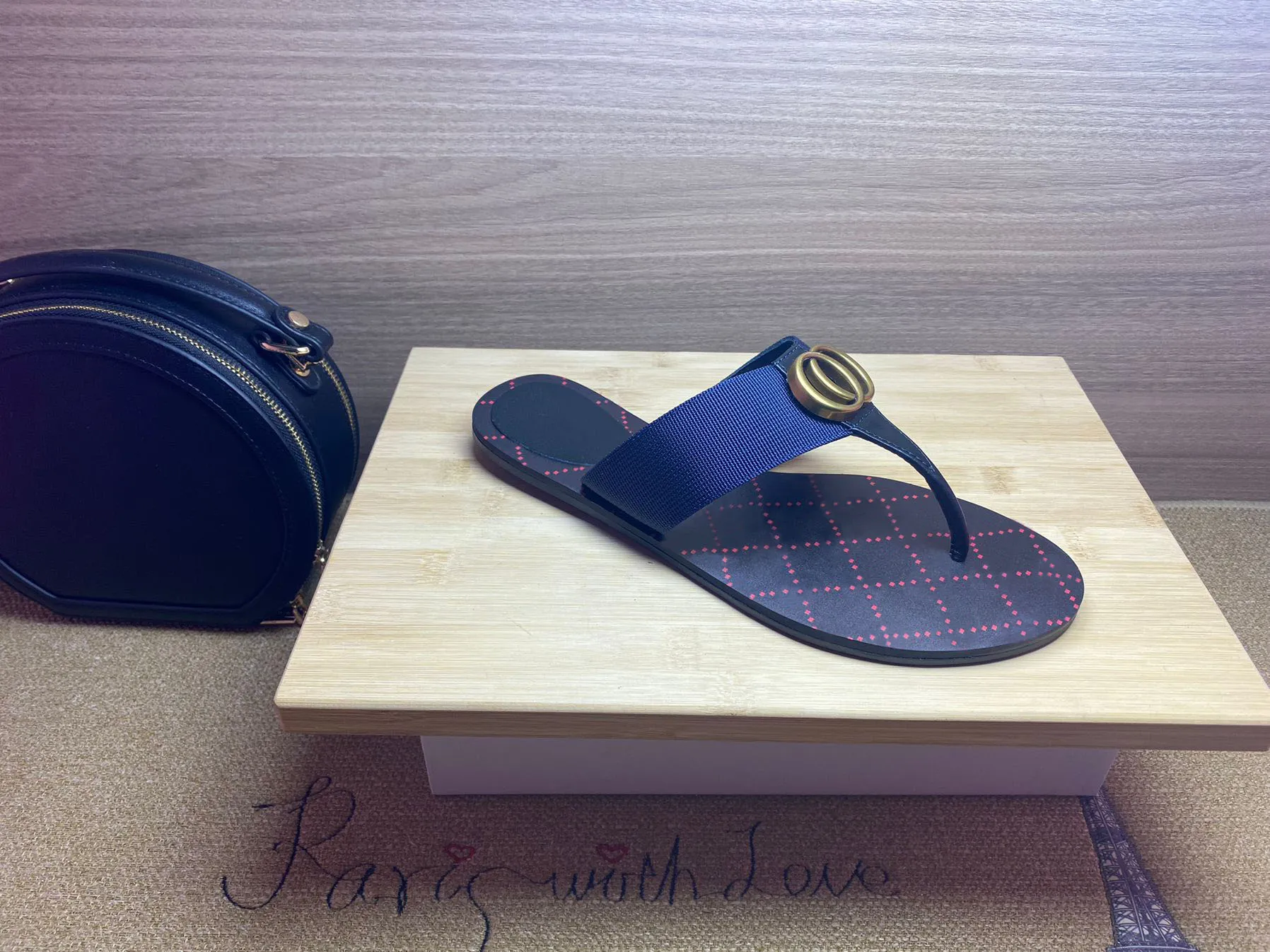 Green Black Letter Summer Beach Tlide Flip Flops Unisexe Rubber Bottom Sandales Du 52 84 DHgate