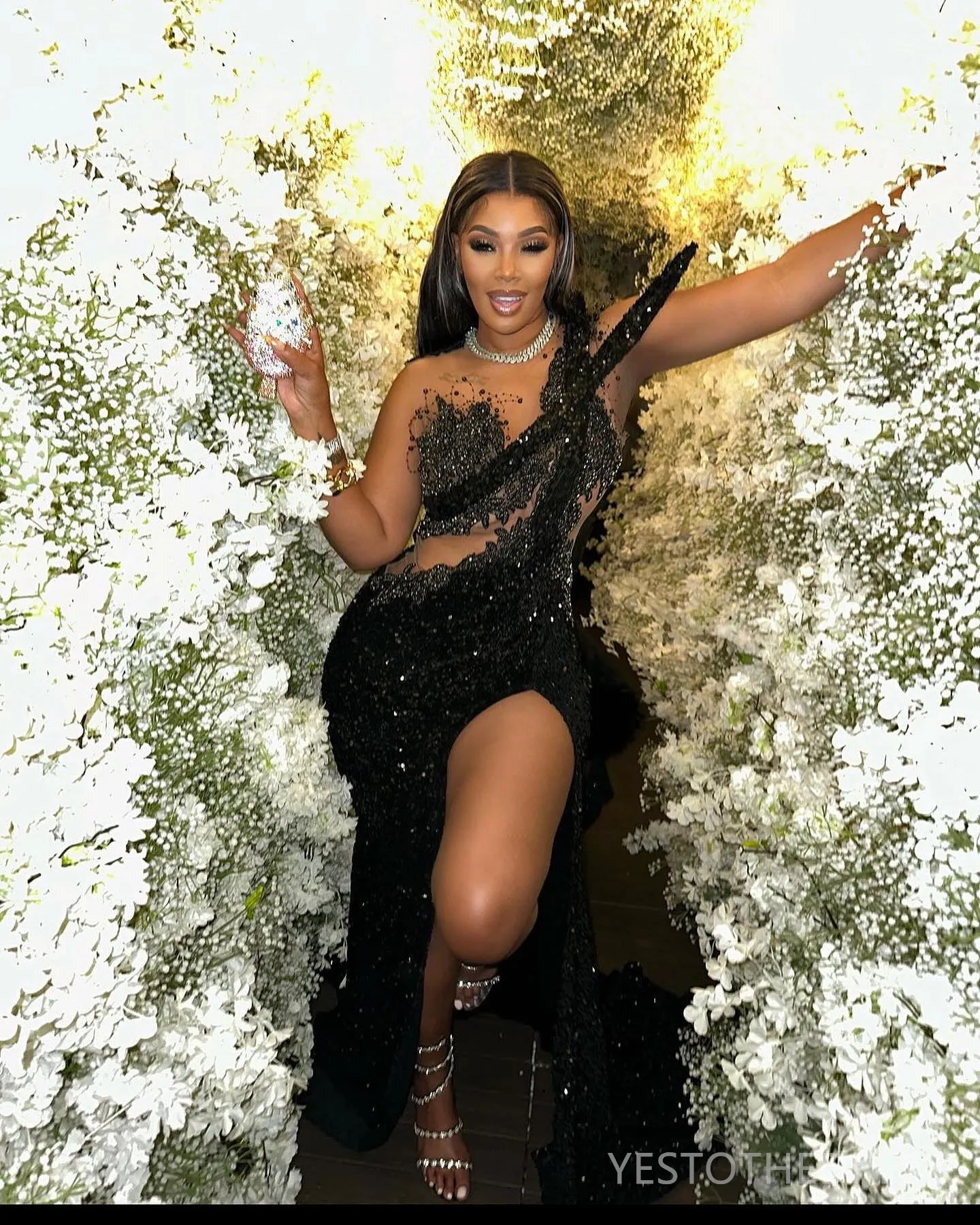 Plus Size Aso Ebi Prom Dress for Black Women with Jewel Neck, Beaded Lace,  Rhinestones, and Sweep Train in Trumpet Silhouette from Dhgate Prom Dresses  - price 212.27