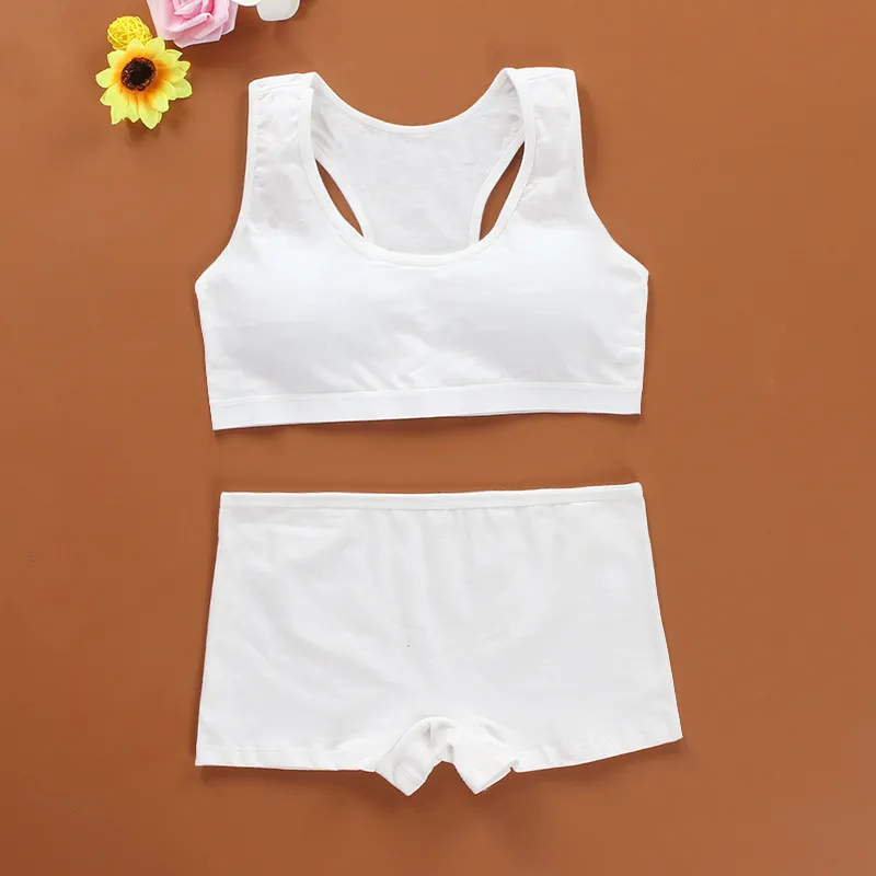 AOOPOO 4 Pack Girls Bra,Preteen Girl Clothes Teenage Bras Adjustable