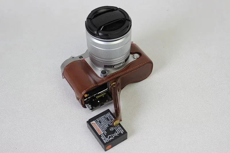DHgate.com:Camera Bottom Case Half Body Set Case PU Leather