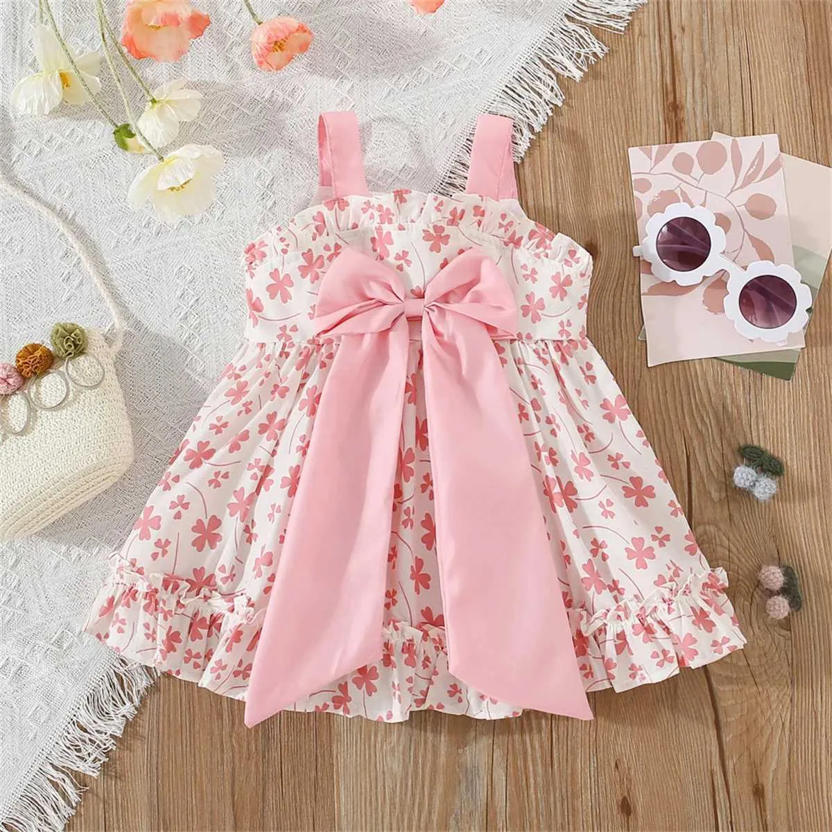 Baby Girl Summer Dress Knee-Length Floral Pattern Sleeveless with Big Bow and Ruffles for Ages 7-36 Months from Dhgate Girl's Dresses - price 15.92 Baby Girl Summer Dress Knee-Length Floral Pattern Sleeveless with Big Bow and Ruffles for Ages 7-36 Months from Dhgate Girl's Dresses - price 15.92