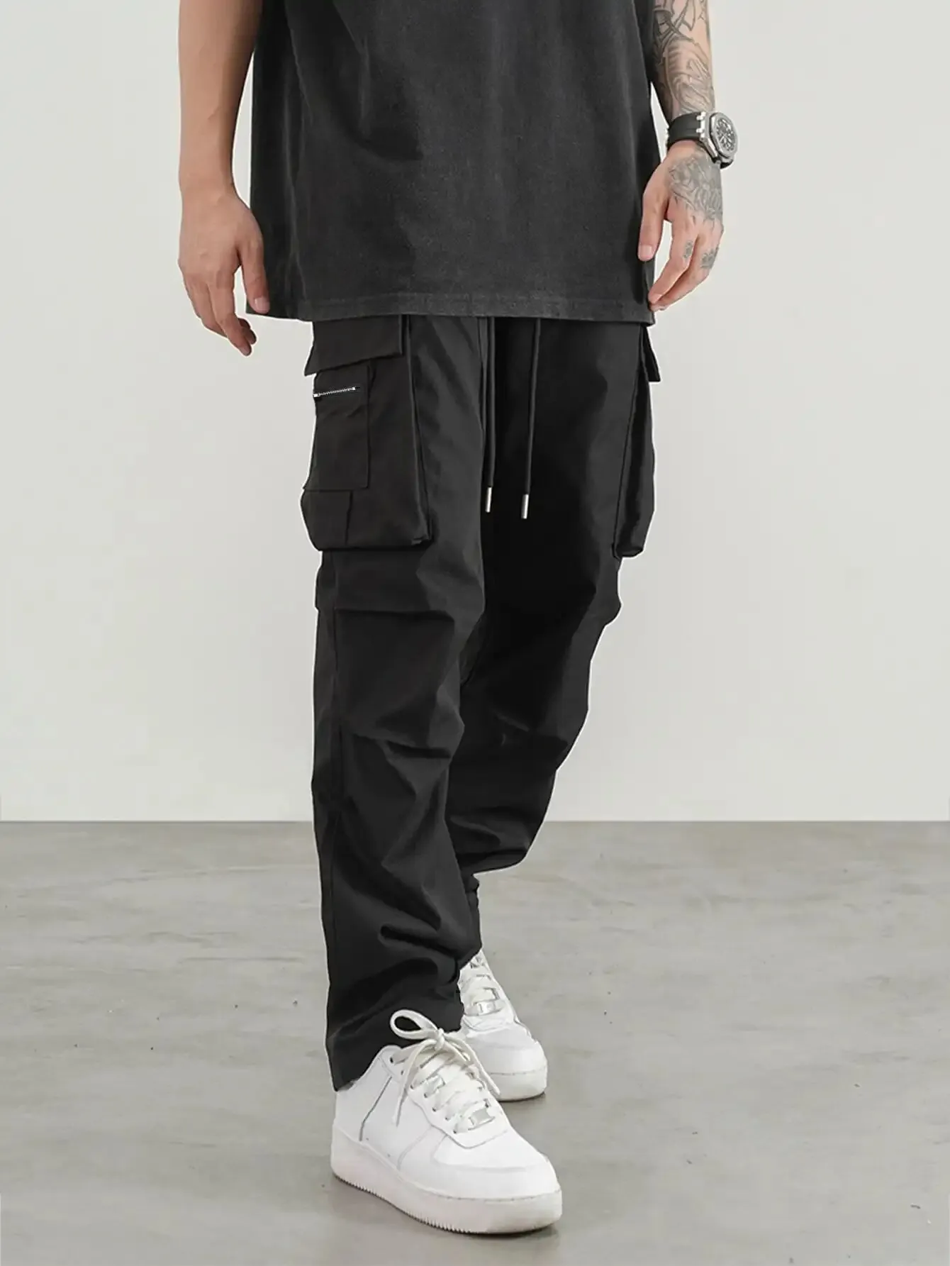 Rugged cargo pants online