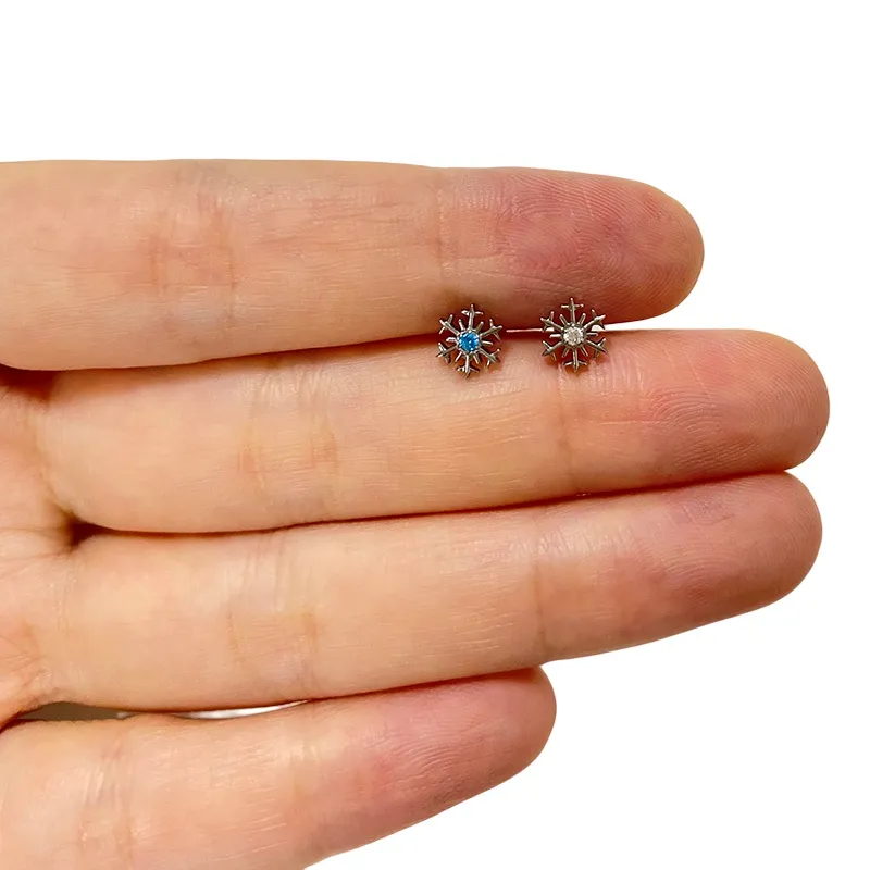 Snowflake CZ Cartilage Stud Earring Titanium Hypoallergenic Ear Lip  Tragus Piercing Set of
