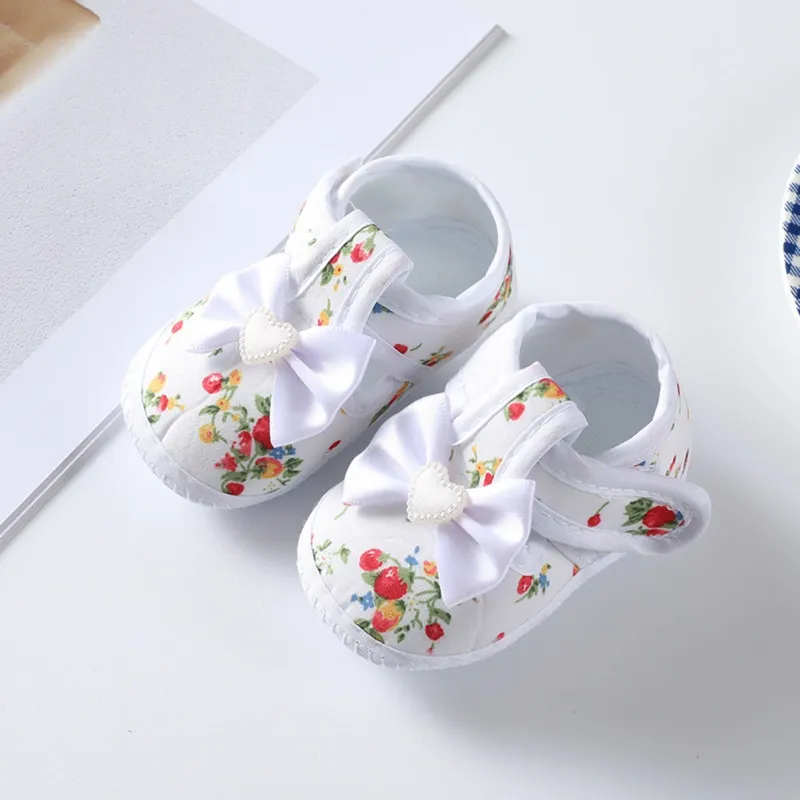 Soft Bottom Non Slip Baby Walking Shoes Newborn Canvas Bowknot First Walkers For Girls Infant Spring Autumn Toddlers 0 12 Months From Homepro14 7.33 DHgate.Com