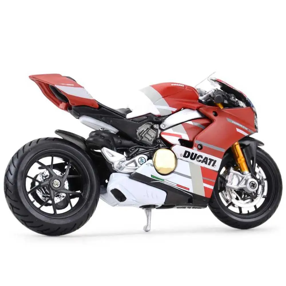 Ducati panigale v4 scale model 2025