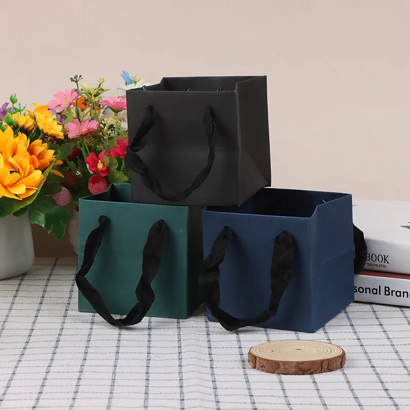 Square gift bag for flowers hotsell