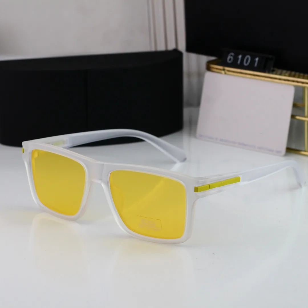 Designer Mens And Womens Sunglasses Plastic Frame UV Lens  display picture 1