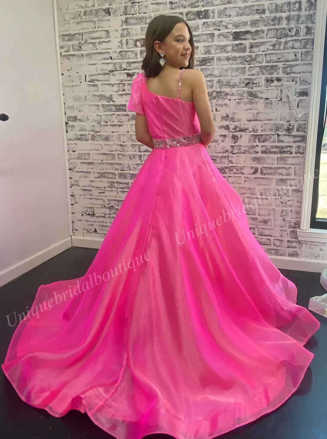 teenage pink dresses Bella Floral Maternity Dress for Baby Shower > Red flora in White – Angel  Maternity USA main image 0
