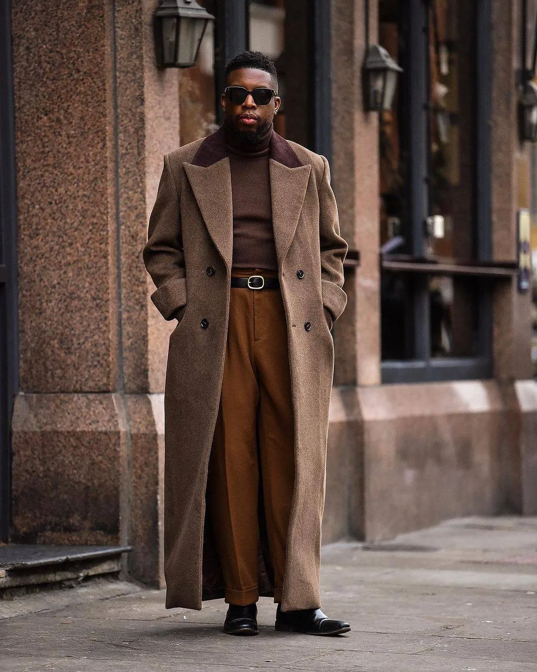 Men's Long Wool Blend Overcoat Double Breasted Peaked Lapel Trench
