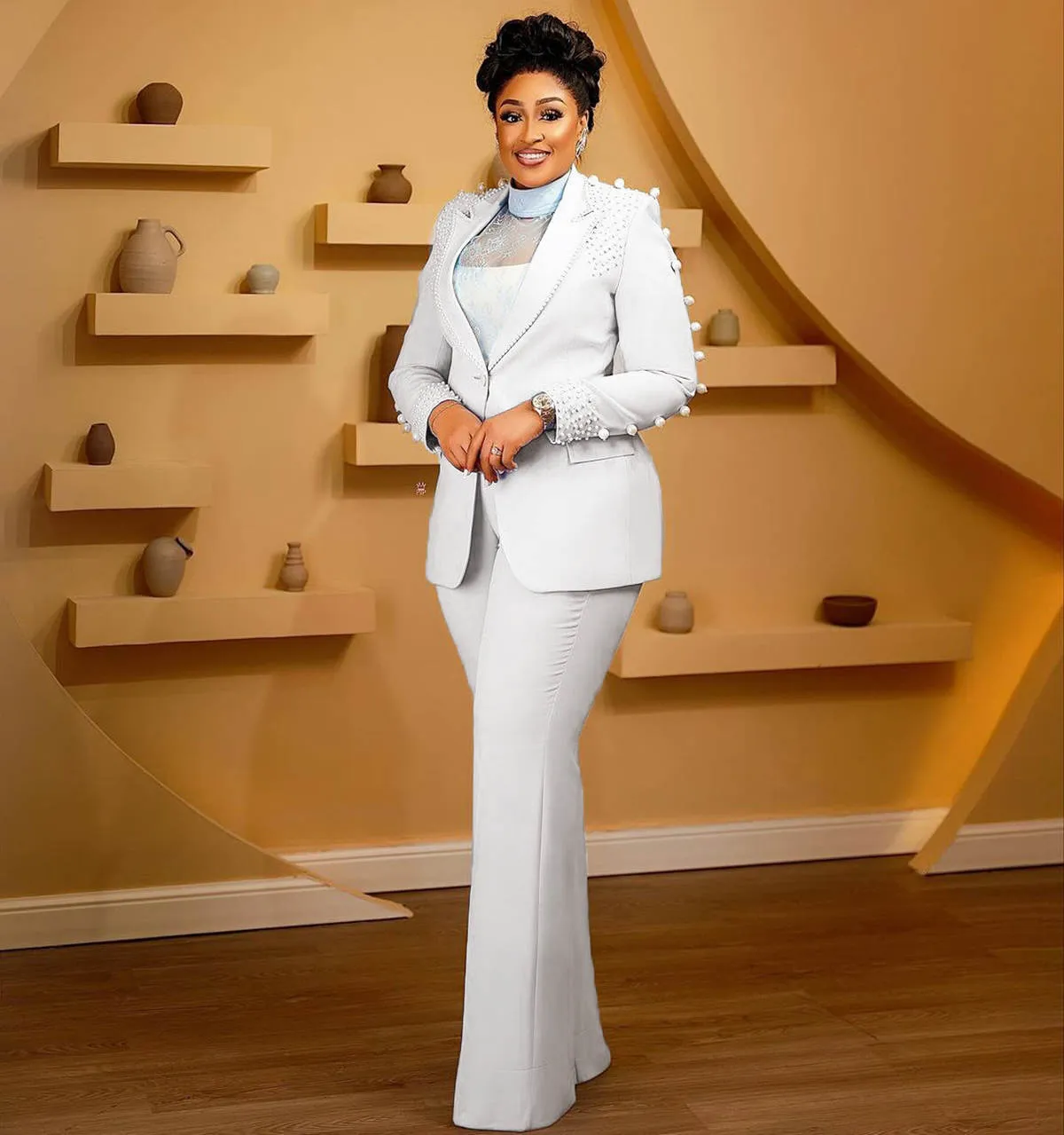 Conjuntos De Trajes De Pantalón De Talla Grande Para Mujer: Chaqueta Con  Cuentas De Perlas Grandes, Moda De Fiesta De Graduación 2024, Trajes Hechos  A Medida De 86,12 € | DHgate, image size:1200x1279