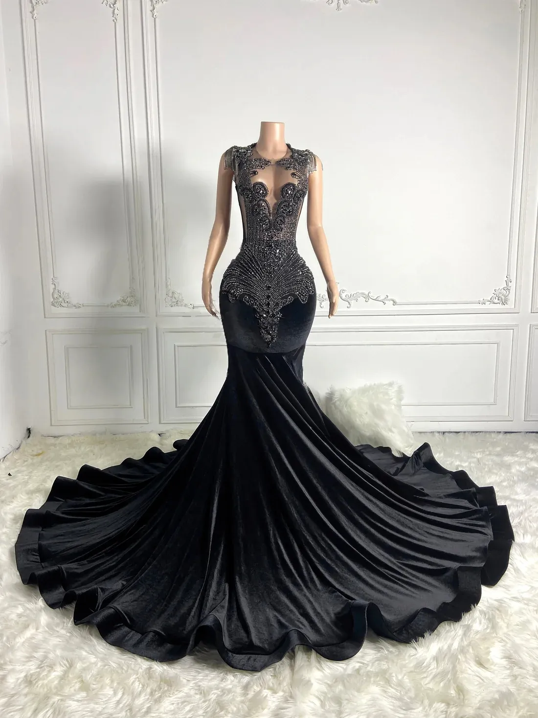 Luxury Sheer Mermaid Prom Black Prom Dress With Diamond Accents For Black  Women Perfect For Evening Gala Parties And African American Events From  Jjsfashion, $177.53 | DHgate.Com