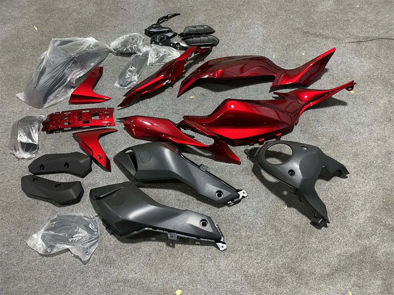 masaki様用 DHgate.com:Premium Injection Molded Fairings Kit, Candy Red