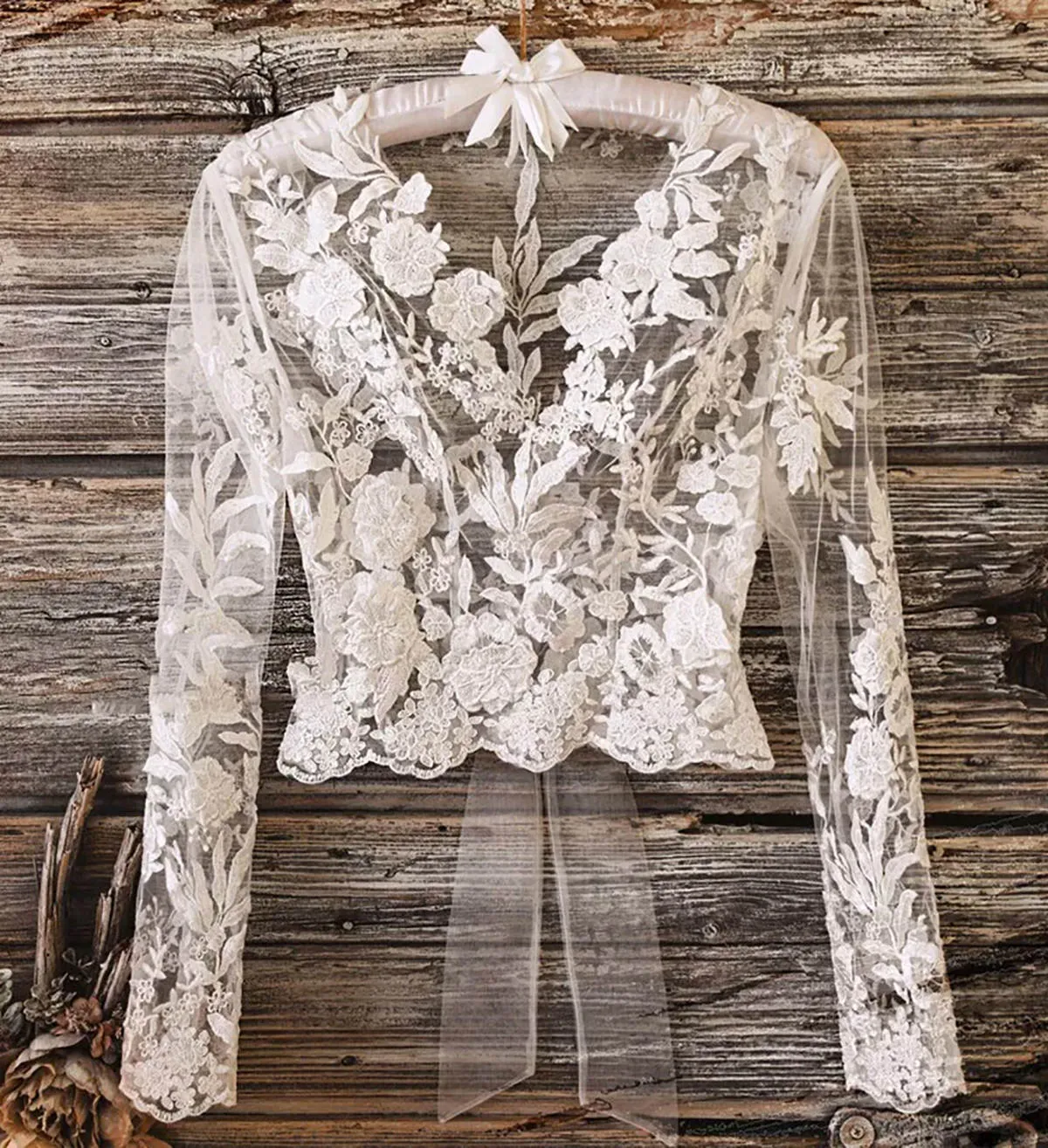 トップス vintage lace bolero Ivory Swirl Lace Bolero ,short Sleeves, Lace Wedding Dress