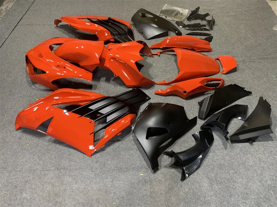 marmaid.no.1 Premium Motorcycle Fairing Kit: Green & Black Bodywork for