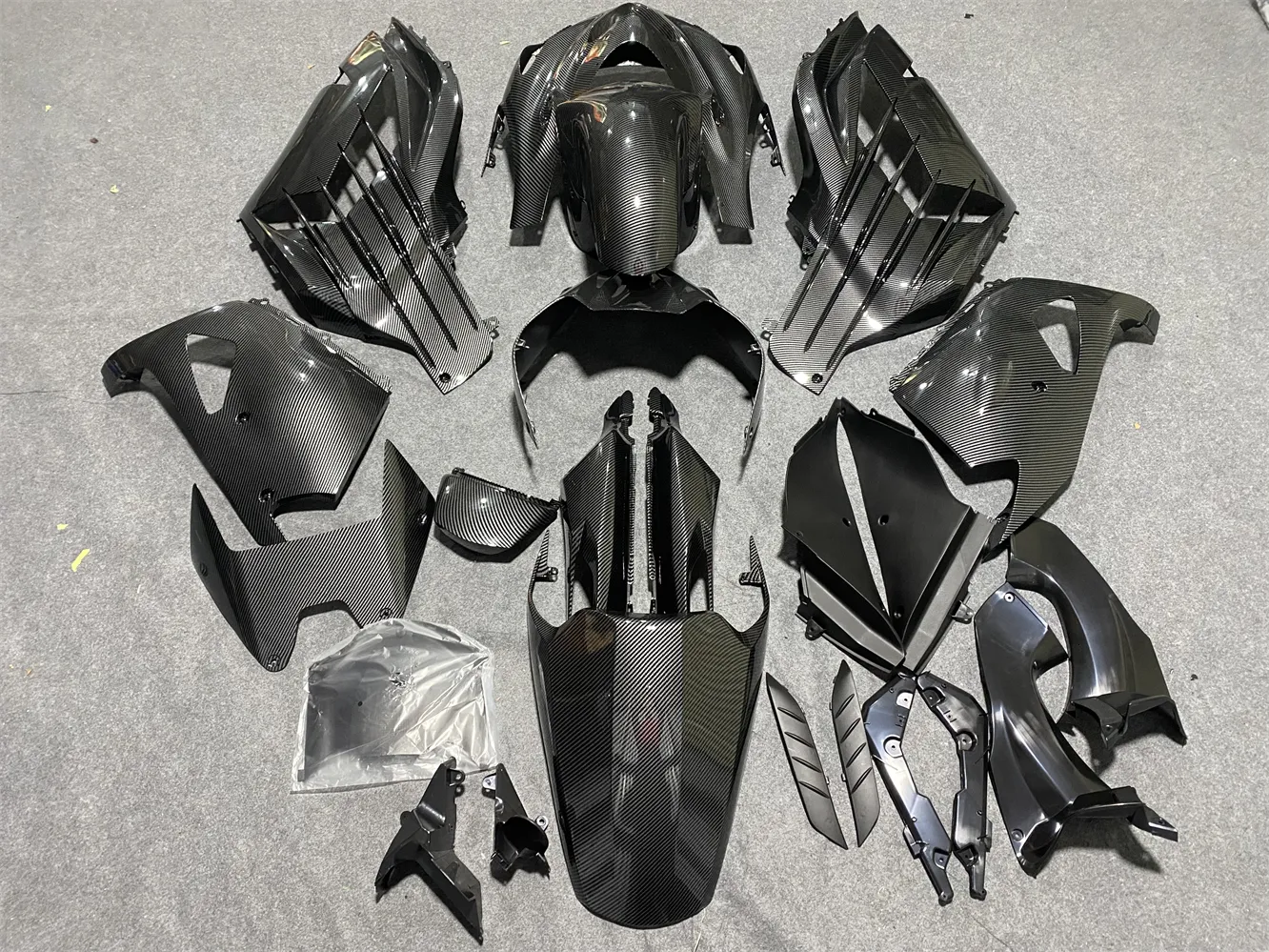 早い者勝ち Custom Embroidering Chrome & w/Silver Black Seat