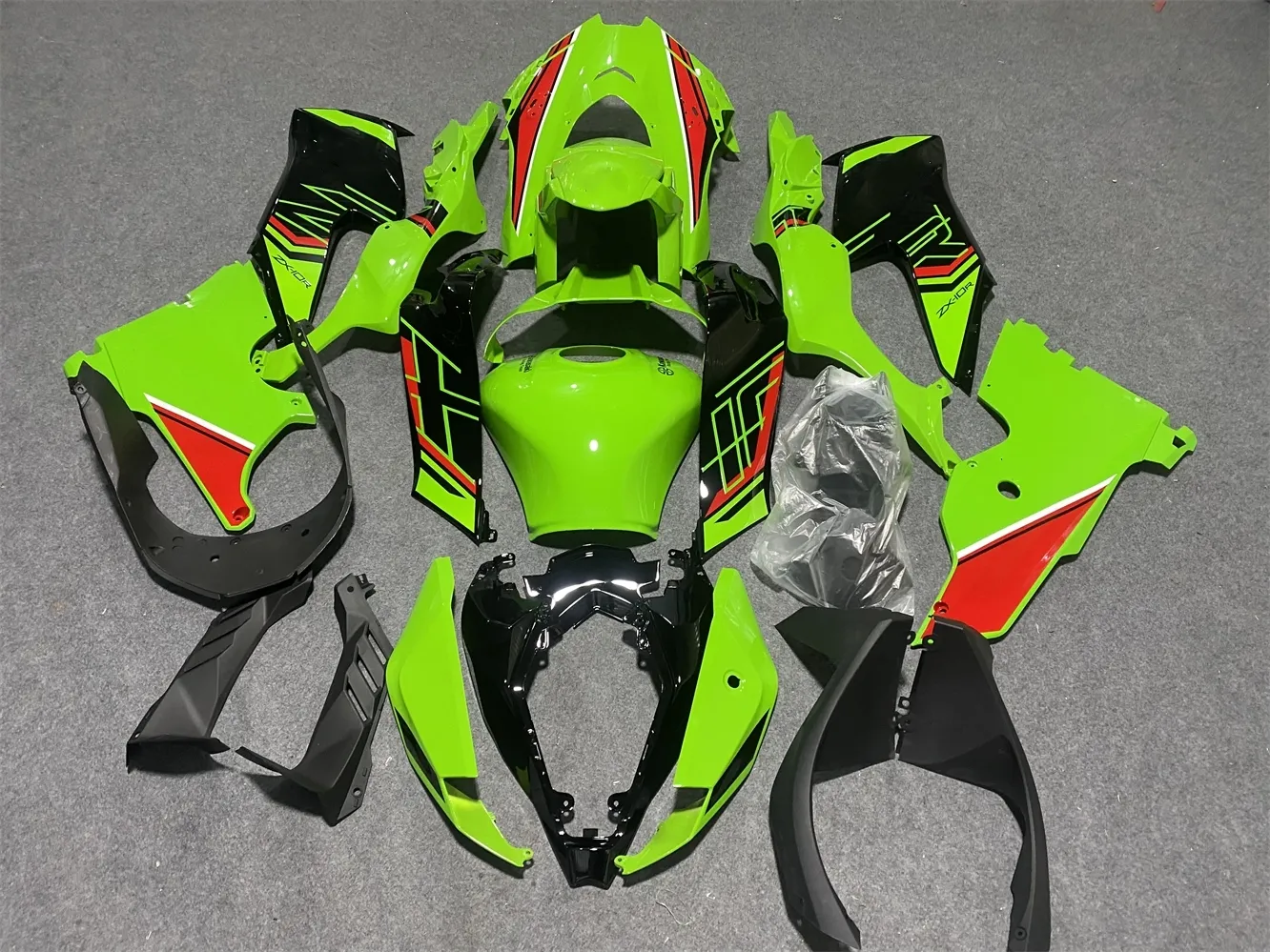 ニンジャZX 10R 24 ZX 10R 2024ブラックグリーンボディワーク用