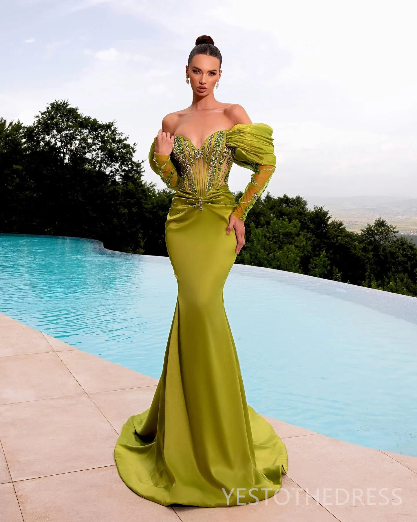 R&W Green Mermaid Prom Dress with Lace-Up Back and Sweep Train from Dhgate Prom  Dresses - price 130.39