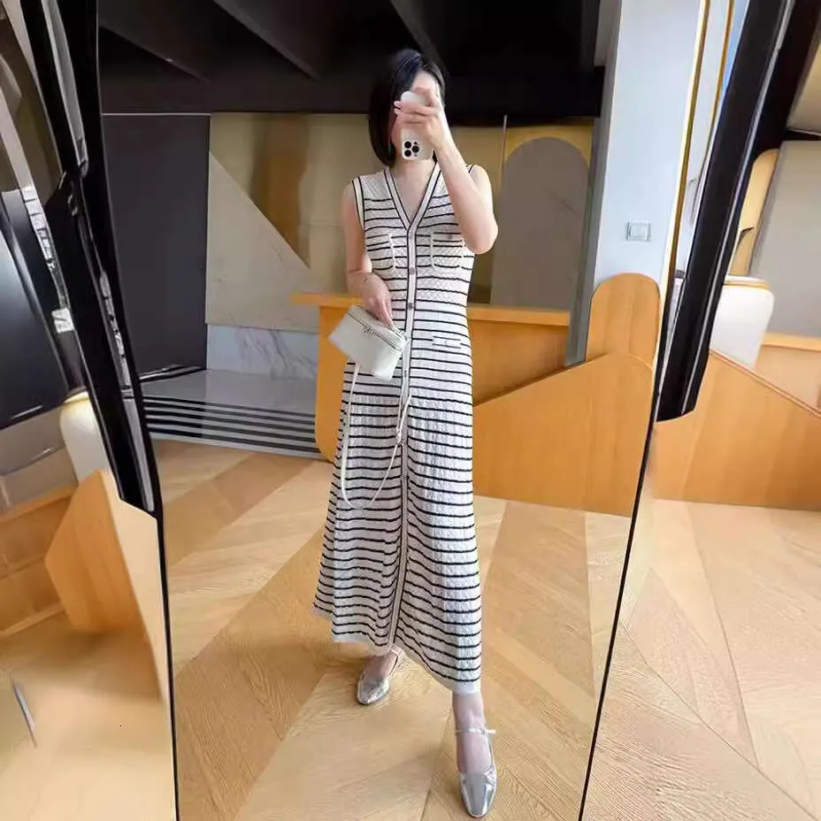 French Black and White Striped Sleeveless V-Neck Pencil Dress for Women  Floor-Length with Rhinestone Decoration from Dhgate Basic & Casual Dresses  - price 37.69