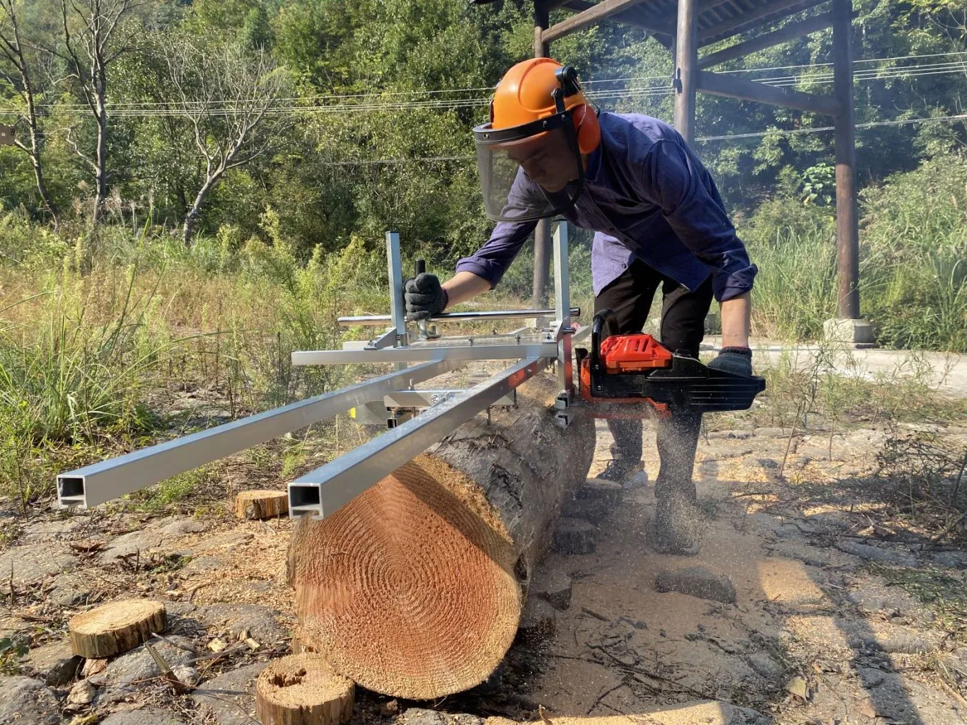 Chainsaw wood cutting rack new arrivals