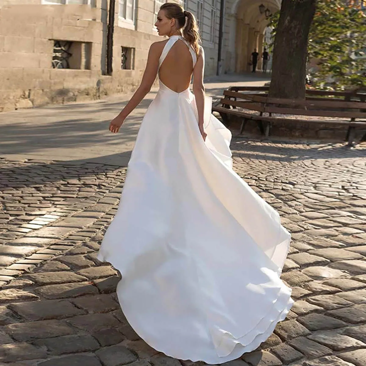 how to wear backless dress with large breasts Halter-Neck Sheath Wedding Dress With Open Back And Pearl Buttons