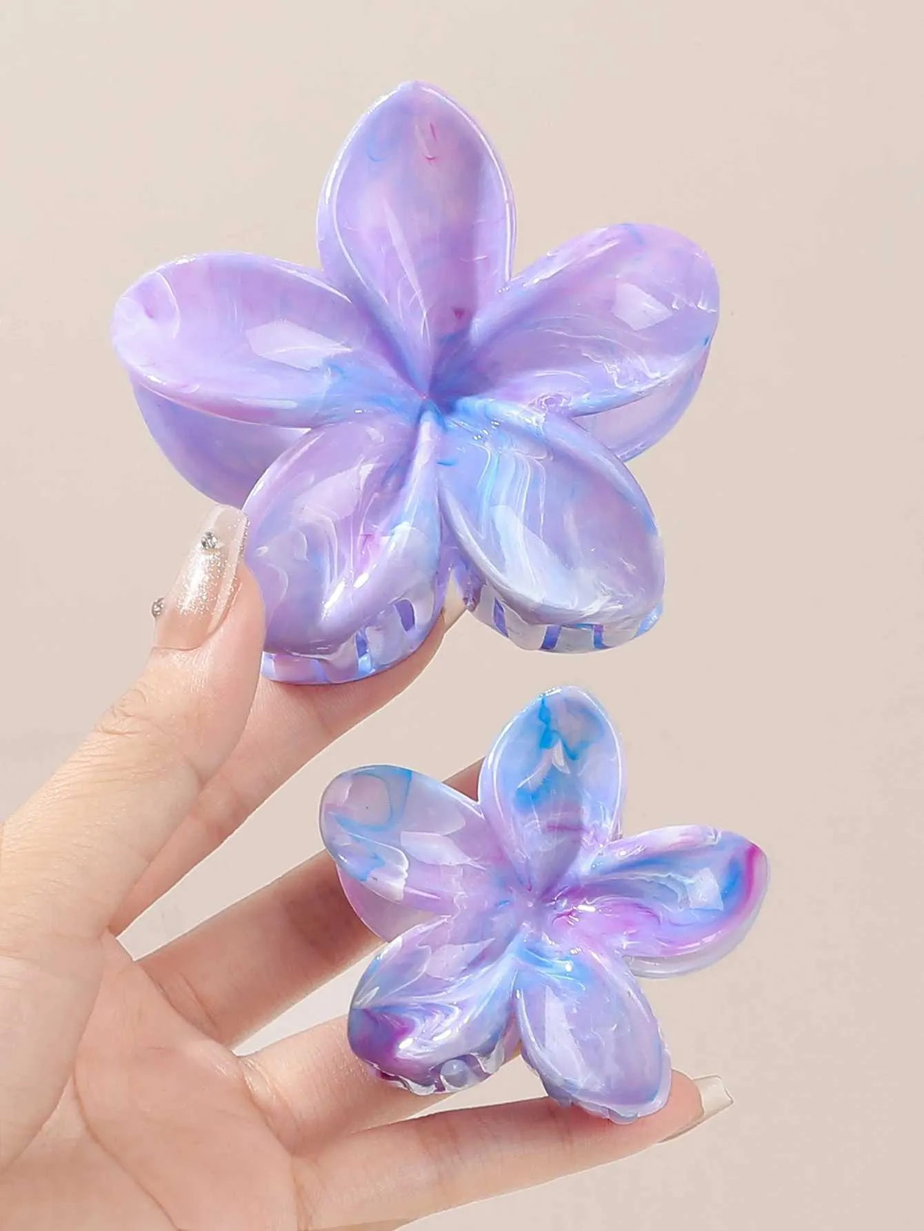 CRYSTAL HAIR CLAW LARGE PINE CRYSTAL HAIR CLAW LARGE PINE