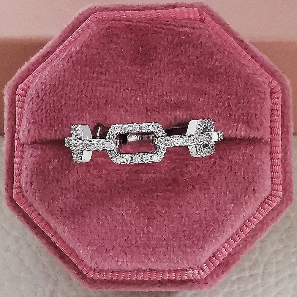 Solitaire Zircon Ring For Women In Silver And Rose Gold Finish_voghion.com