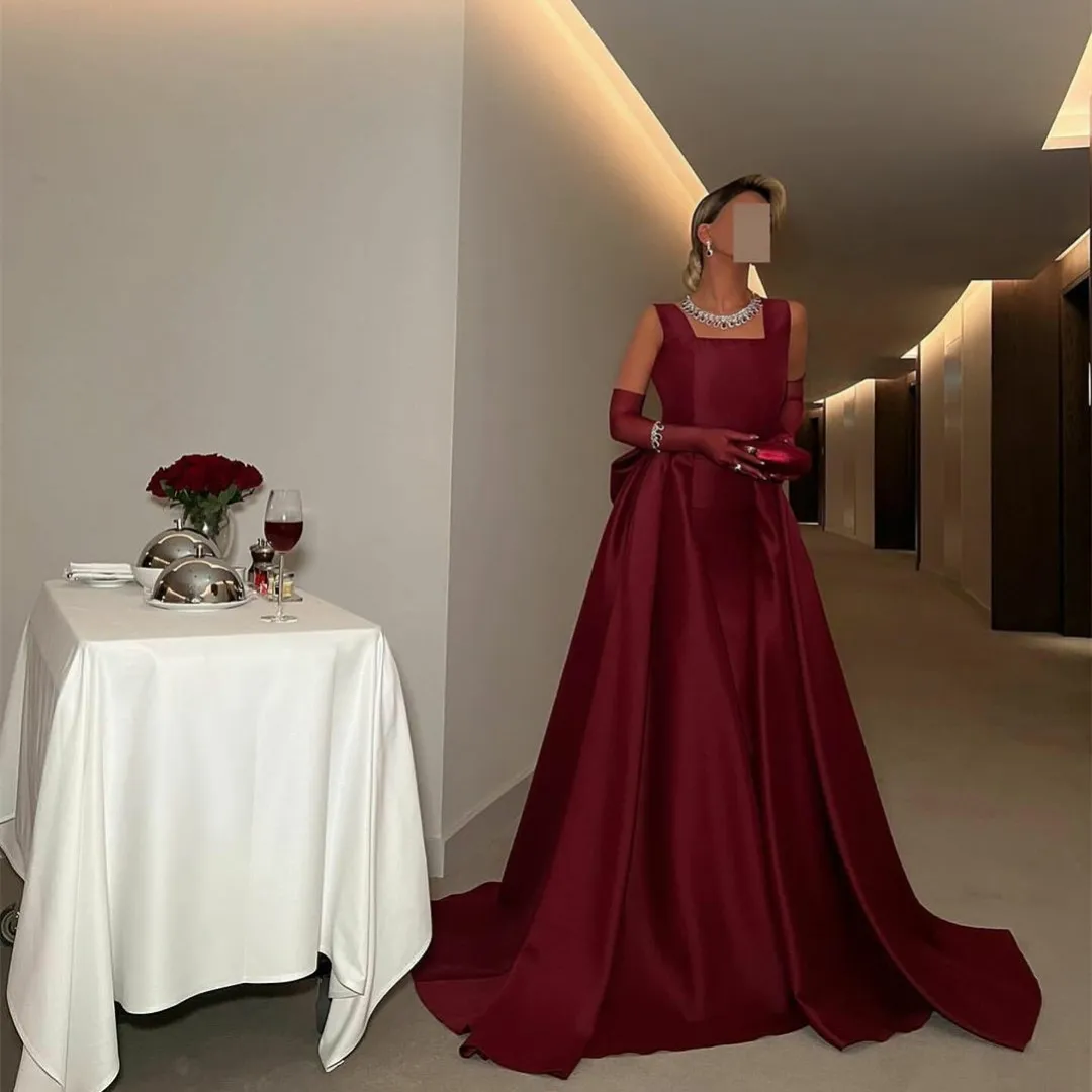 Elegant Square Necked Red Dress with Bow Elegant Square Necked Red Dress with Bow