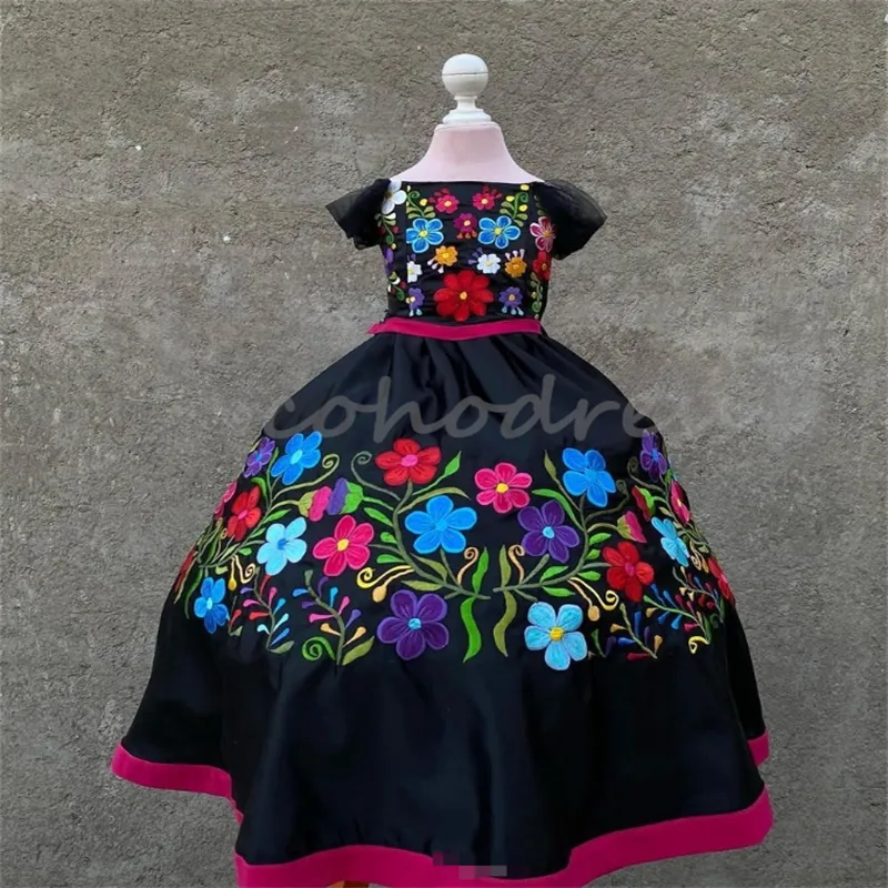 open lace back dress Black Tulle Princess Dress with Bow for Girls | Black / 9-10 Years (150cm)