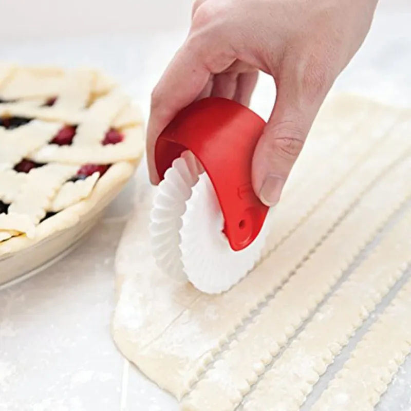 Kitchen Pizza Lattice Cutter Pie Decor Tool Plastic Wheel Roller for Crust Baking