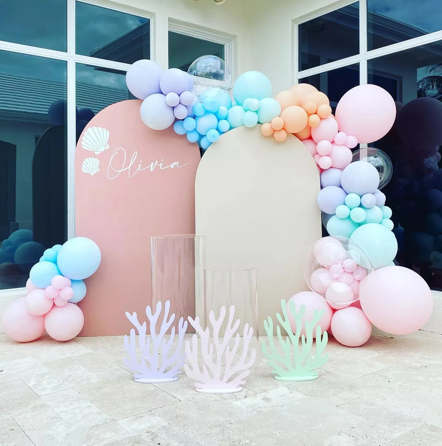 Double-Sided Custom Arch backdrop deutsch for...
