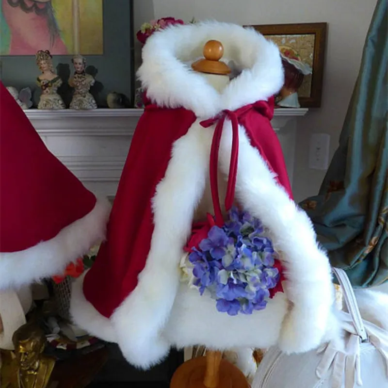 Red cape with white fur trim discount