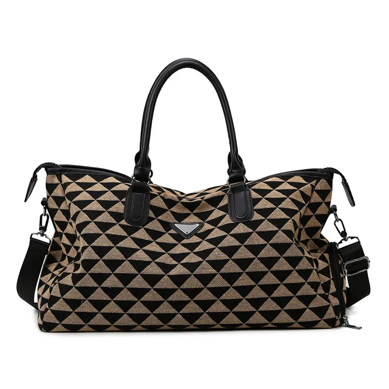 High Quality Geometric Pattern Amazon Weekender Bag For Men Large Size Square Hand Luggage For Casual Use 2022 Collection From Ddmyday 40.69 DHgate.Com